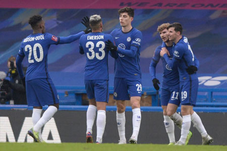 NBA每日最佳：爱德华兹44分赛季新高，SGA38分带队13连胜